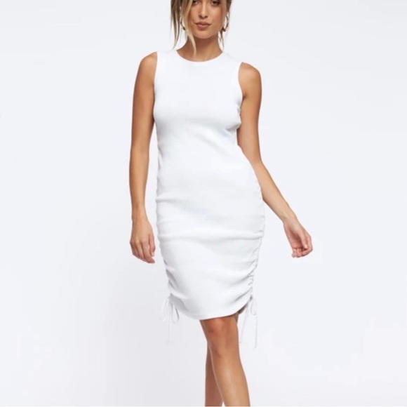 WHITE LIONESS DRESS - Picture 4 of 5